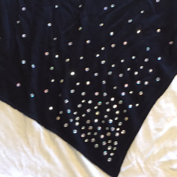 Inc top - Picture 2 of 3